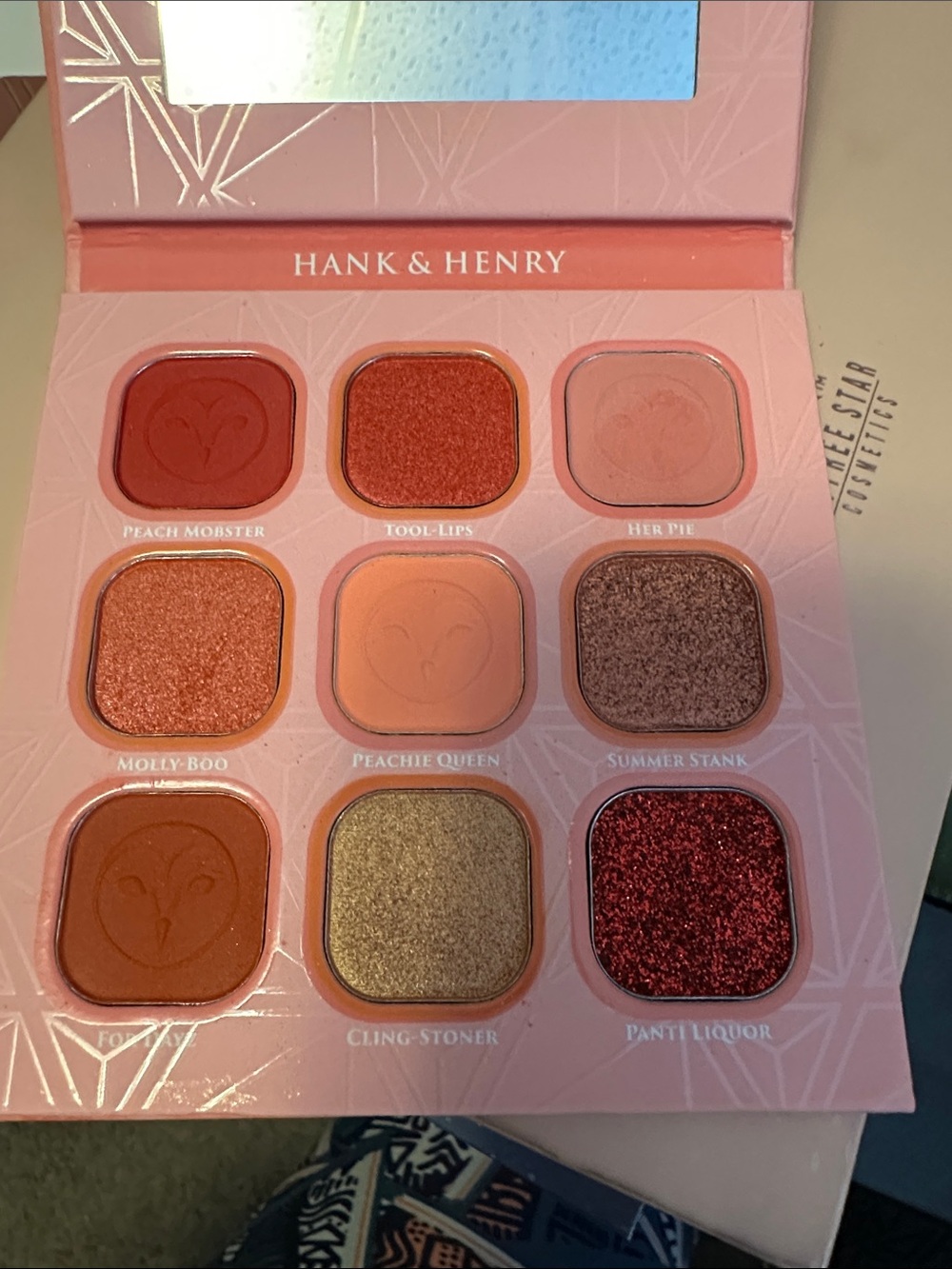 Eyeshadow - Hank and Henry